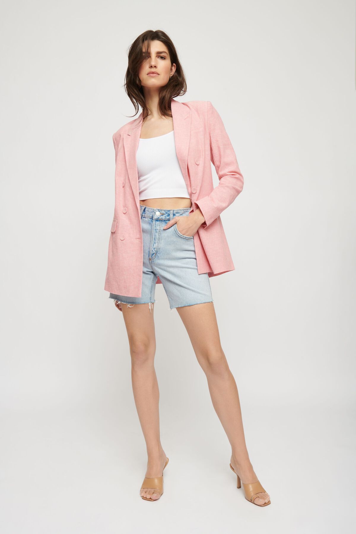 Garage Jenna Linen Blazer. 2