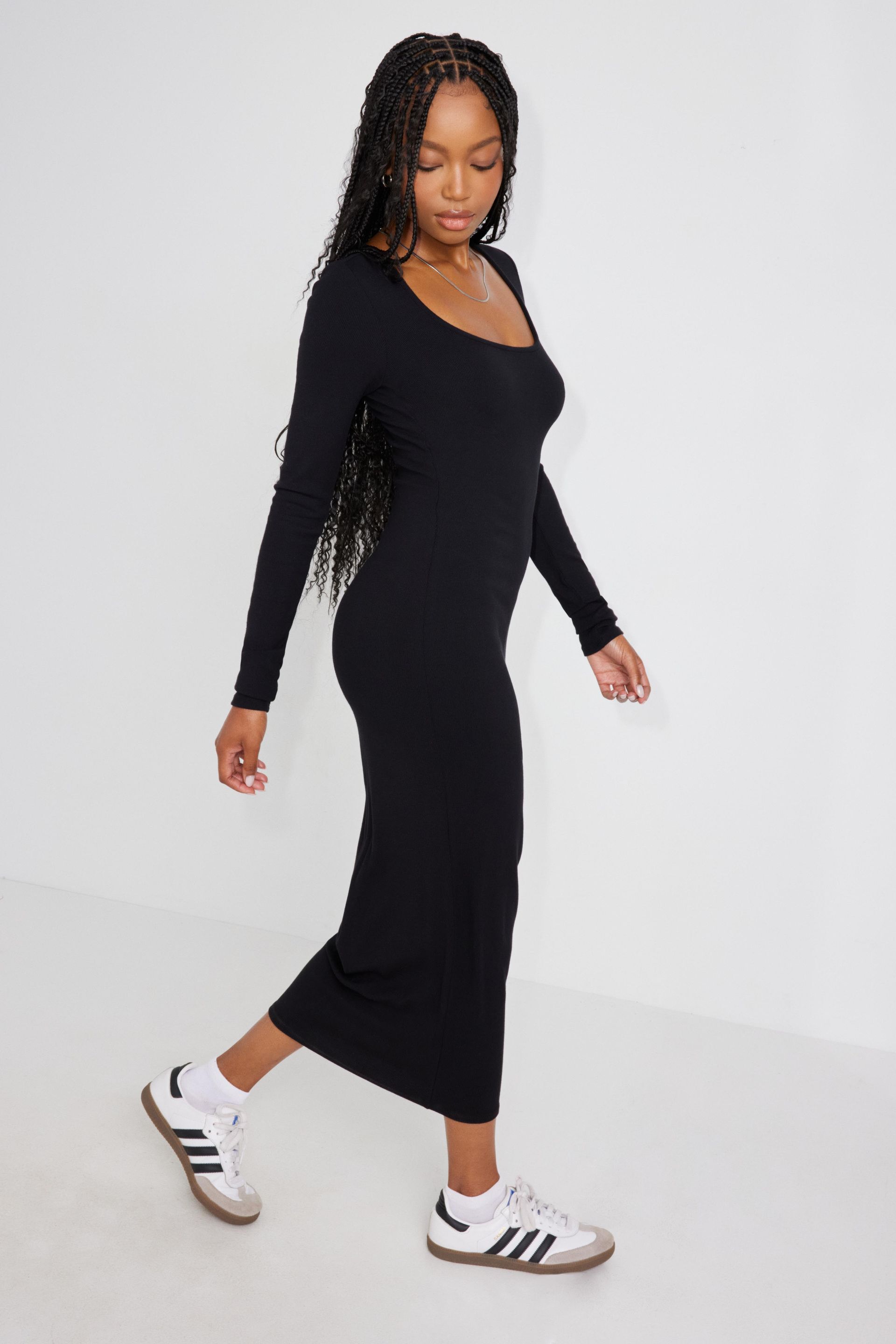 Scoop Neck Maxi Dress